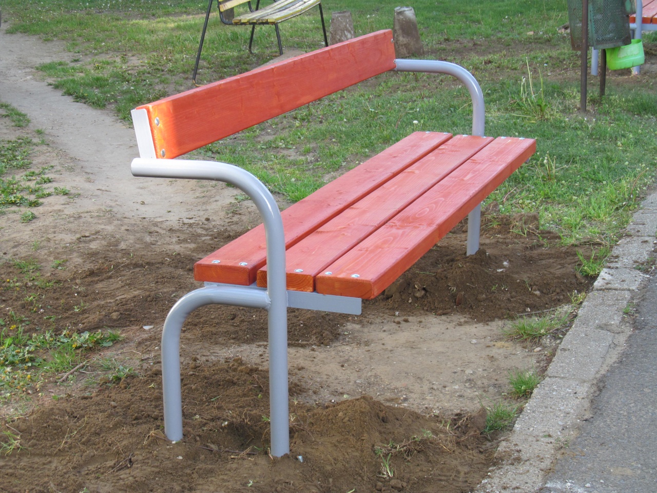 Padcsere az Érkertben