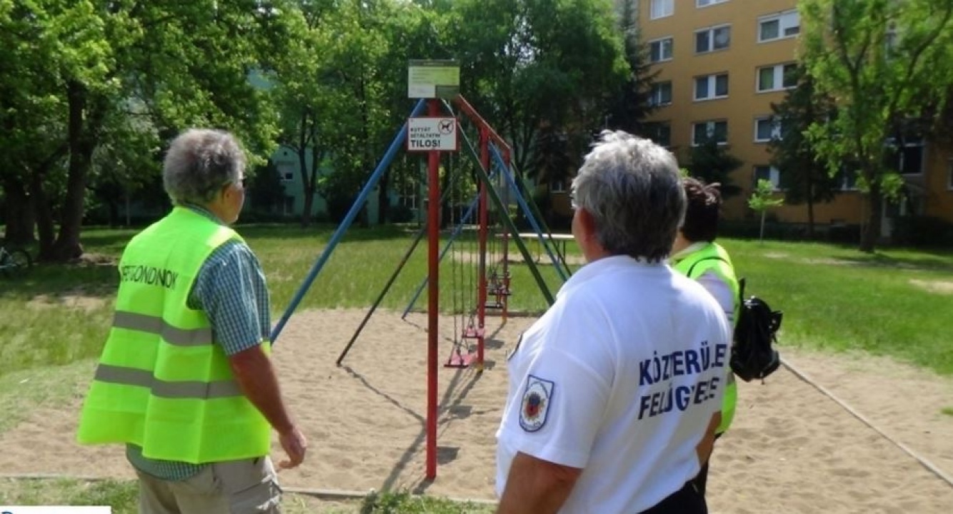 Közterület-felügyeleti információs pontok