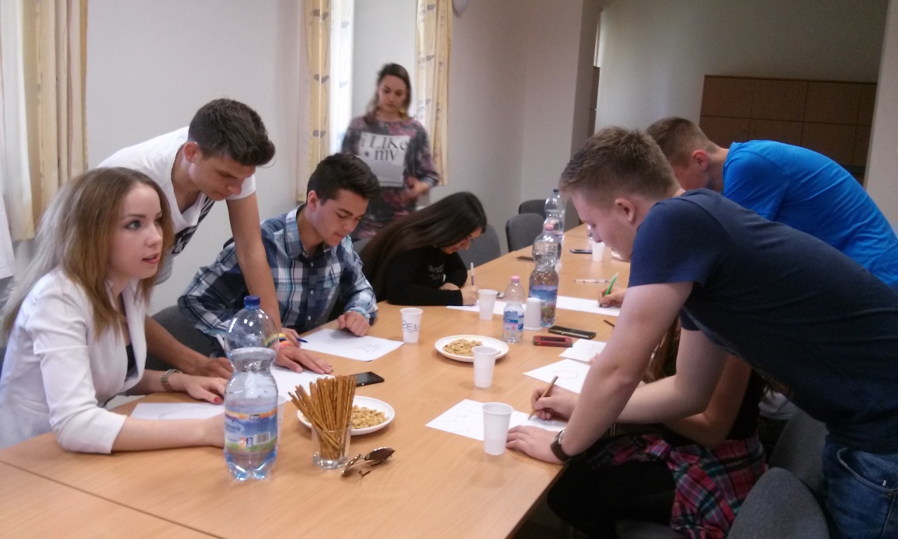 A fiatalok helyzetéről tanácskoztak