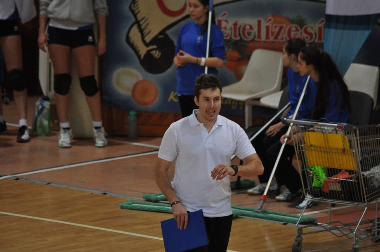 Új edző a röplabdásoknál