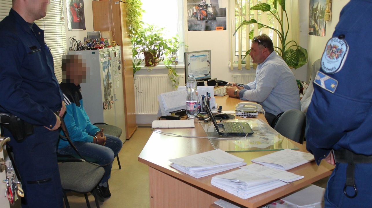 Őrizetben a lopással gyanúsítható páros