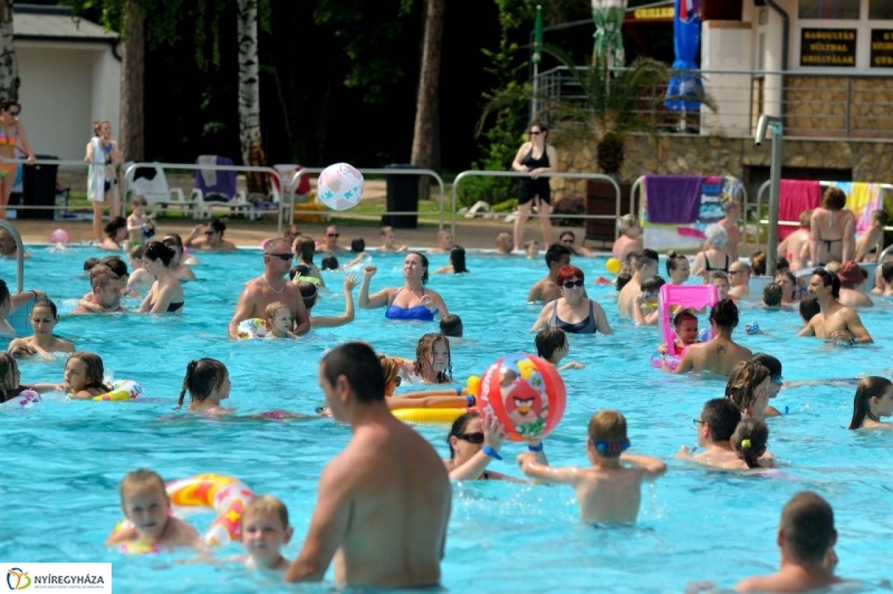 Kinyitott a Sóstói Parkfürdő