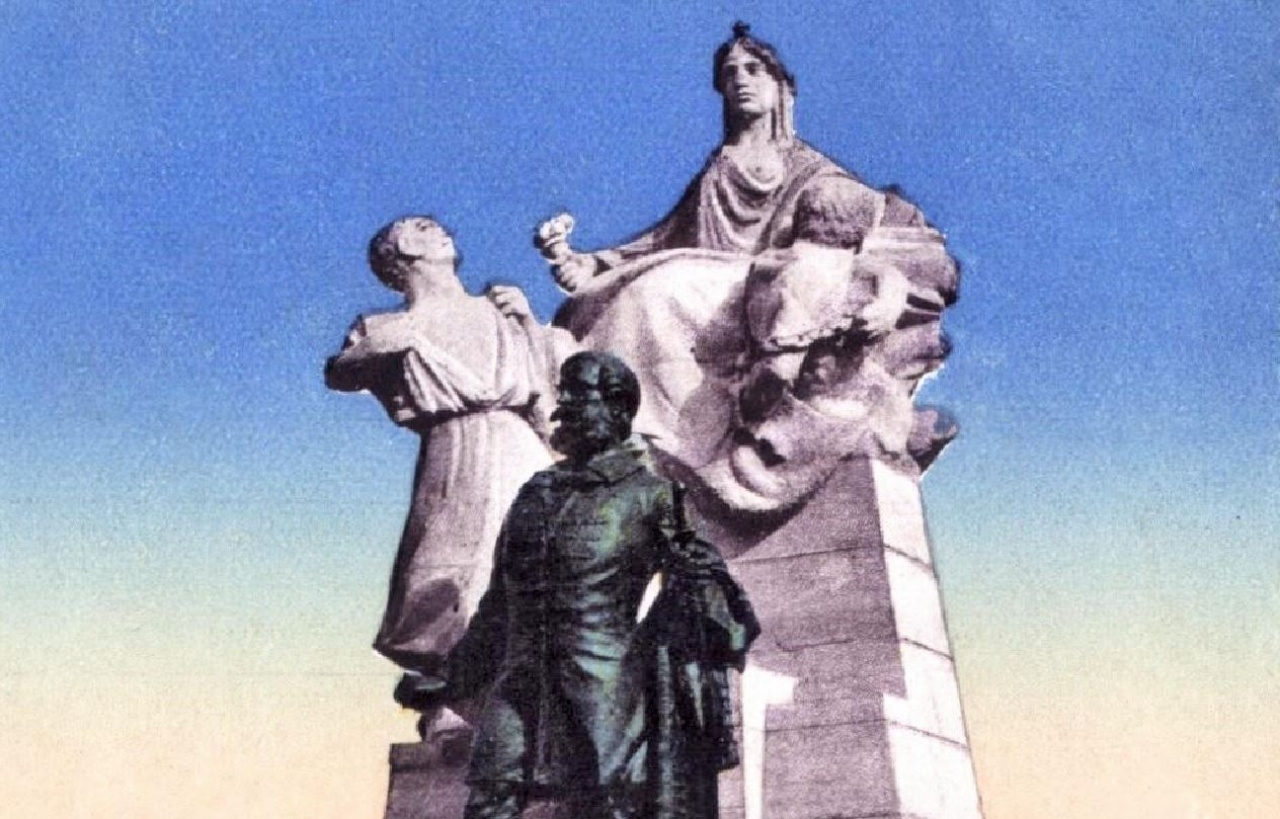 Szobor az államférfi születésnapjára