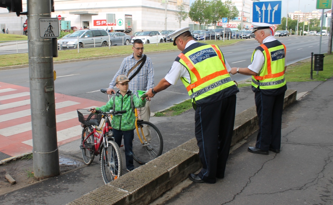 Kezdődik a vakáció – vigyázzunk a gyerekekre!