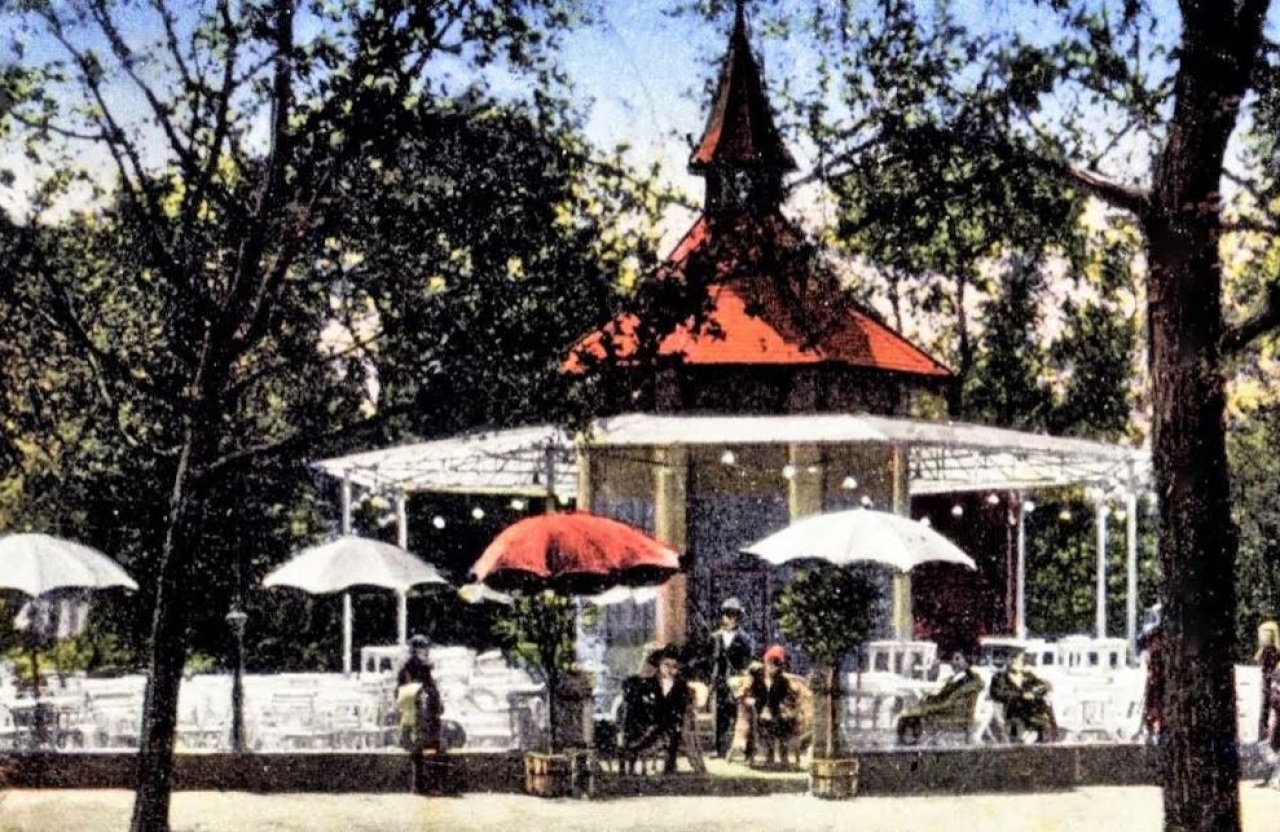 Hangulatos pavilon a Benczúr téren