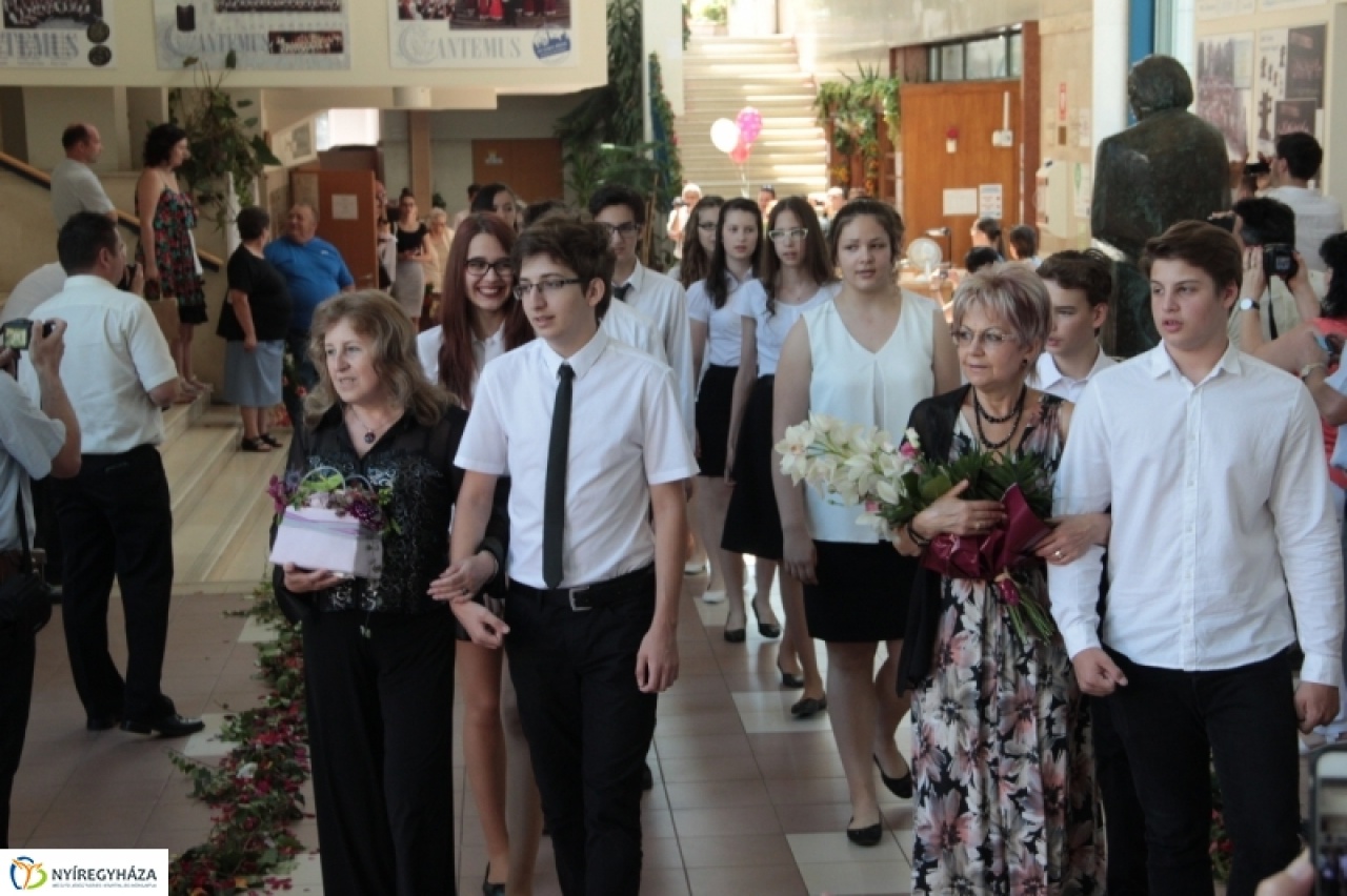 Akikért a harang szólt...