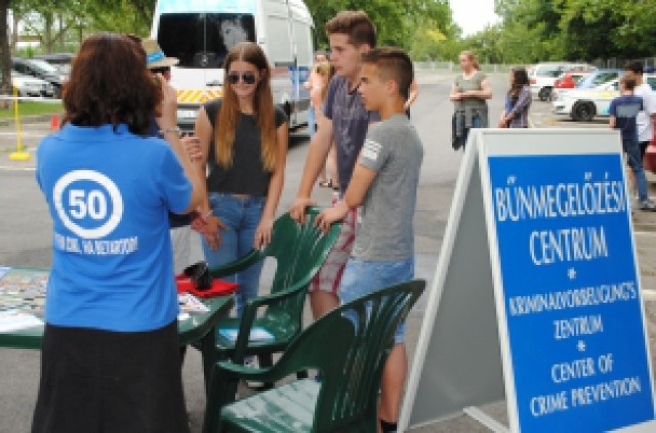 Bűnmegelőzési minicentrumok a Balaton északi partján