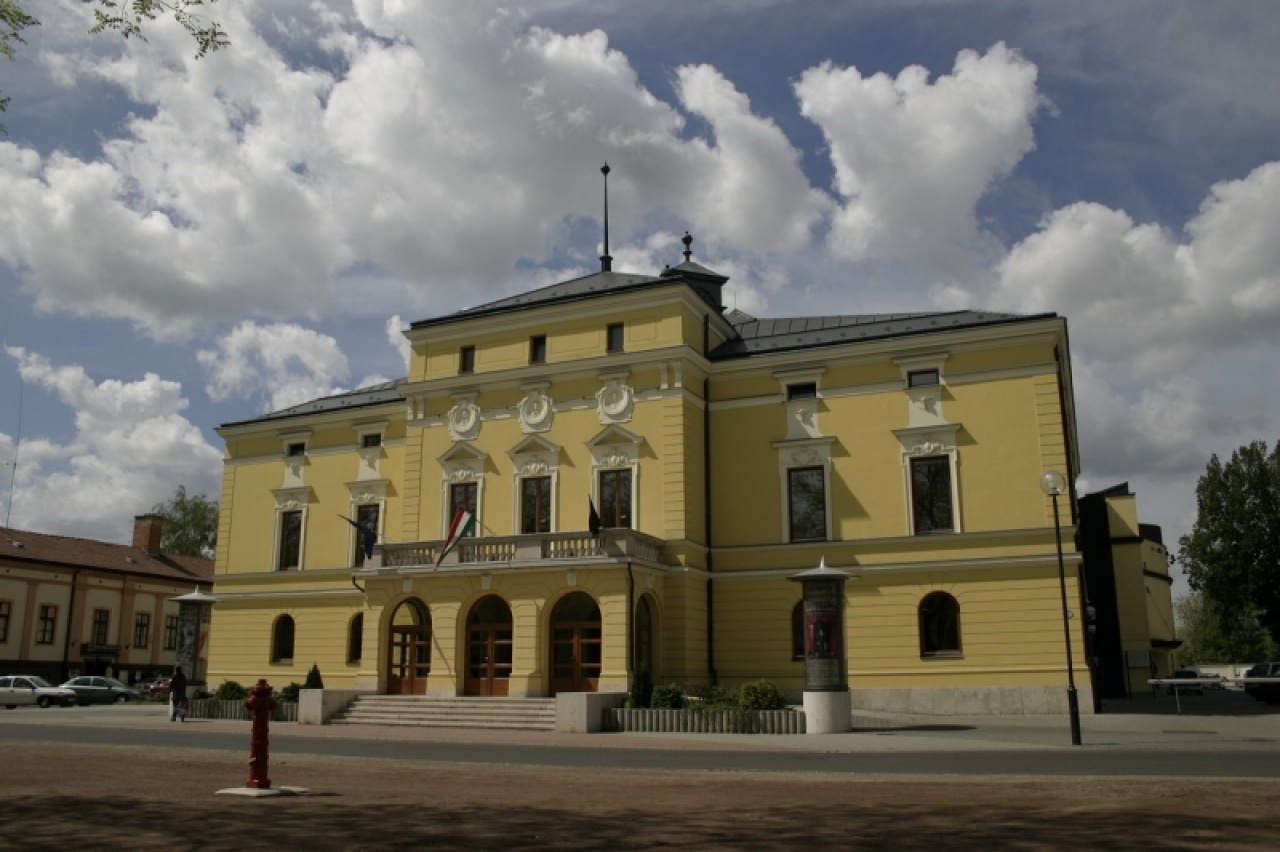 Kérdőívért bérlet