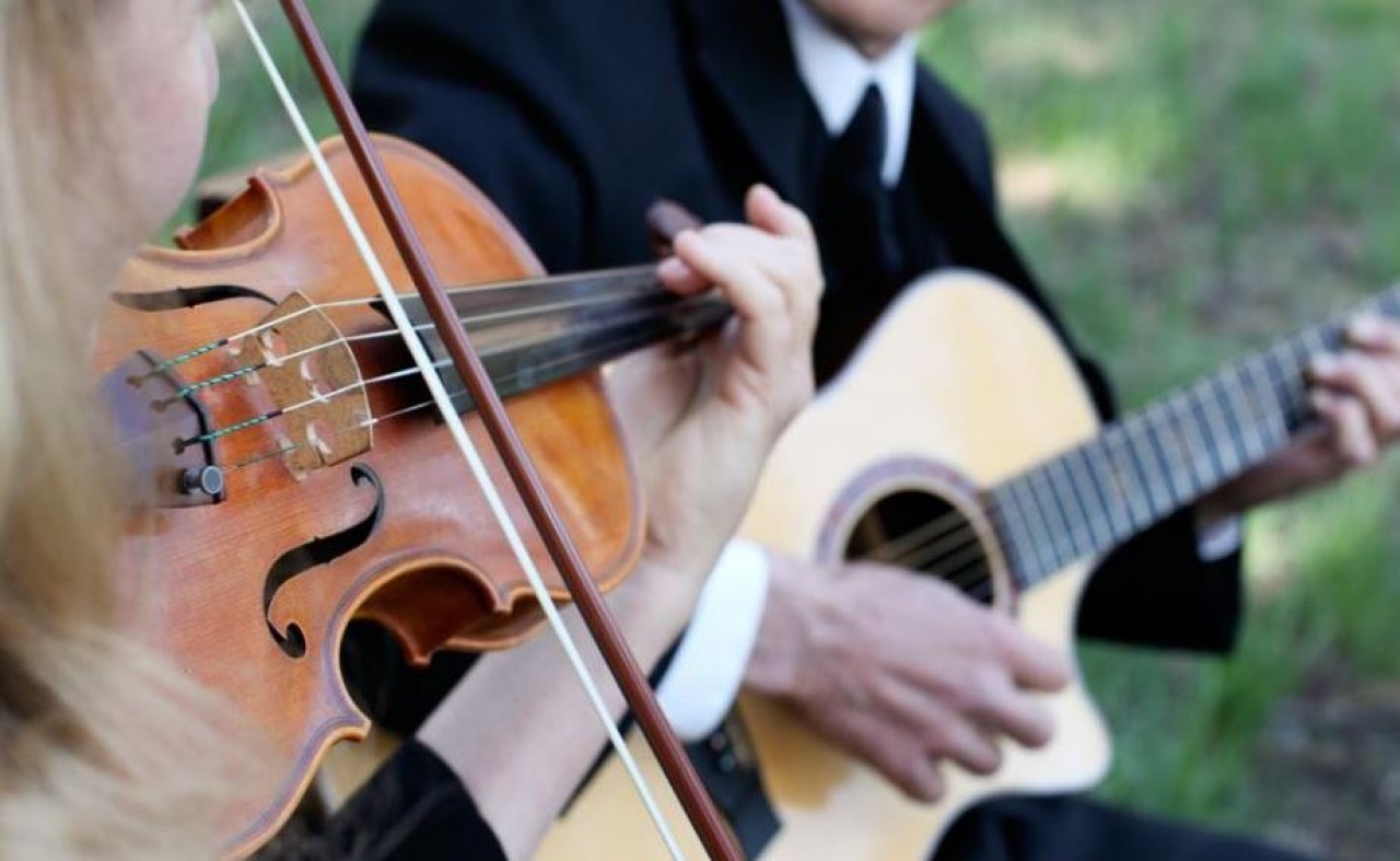 Könnyű-zene tíz húron