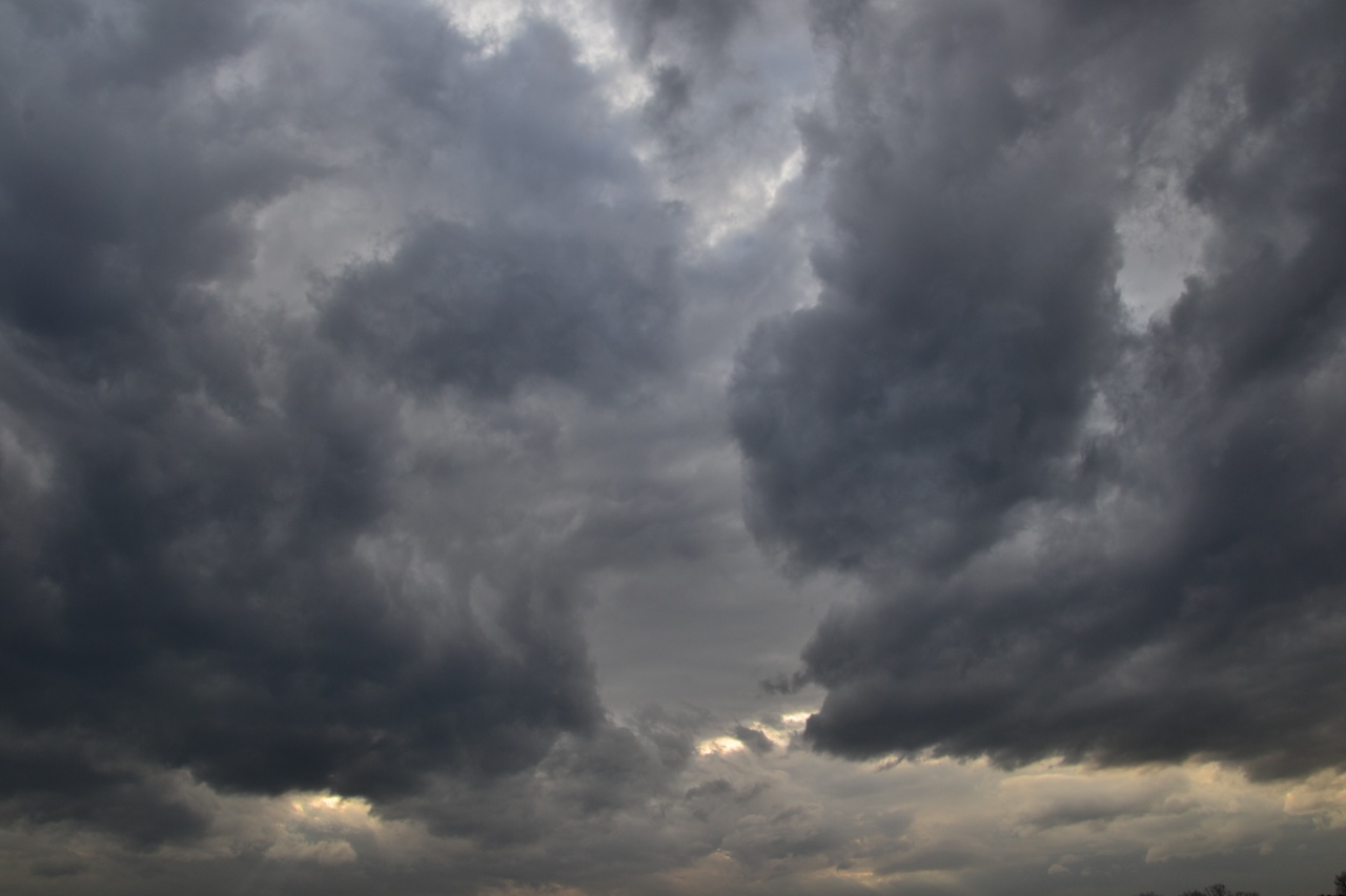 Északkeleten tartanak a viharok