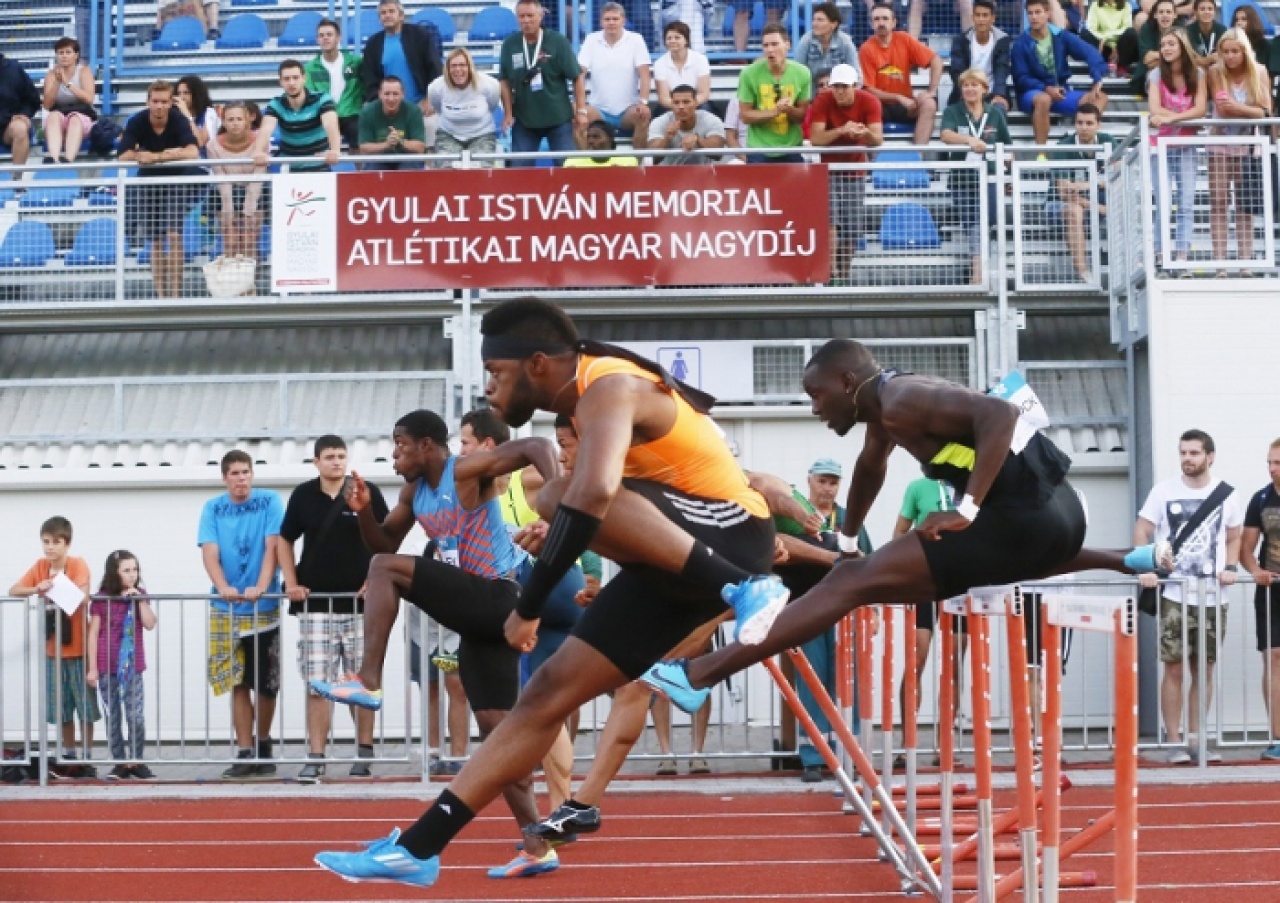 Világsztárokkal versenyeznek