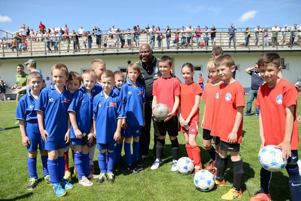 Rajt előtt az akadémisták