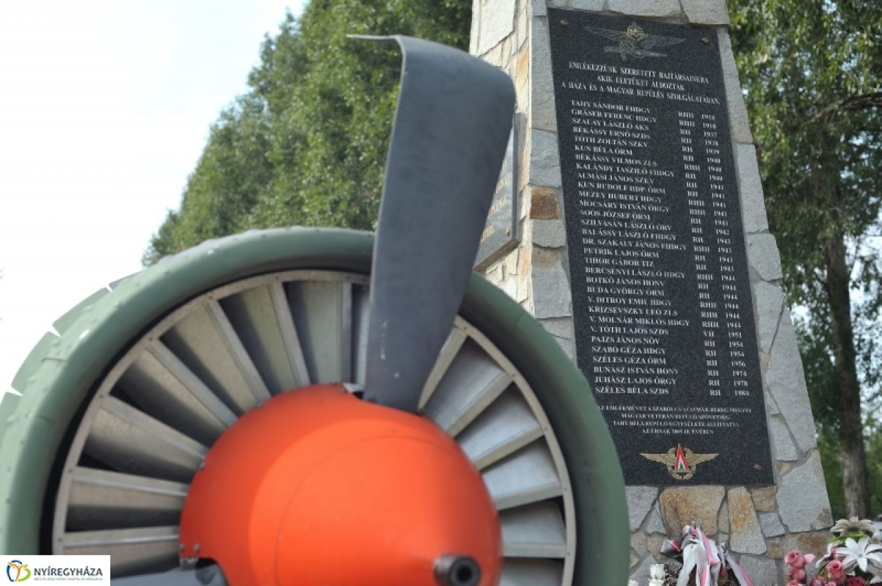 72 éve bombázták Nyíregyházát