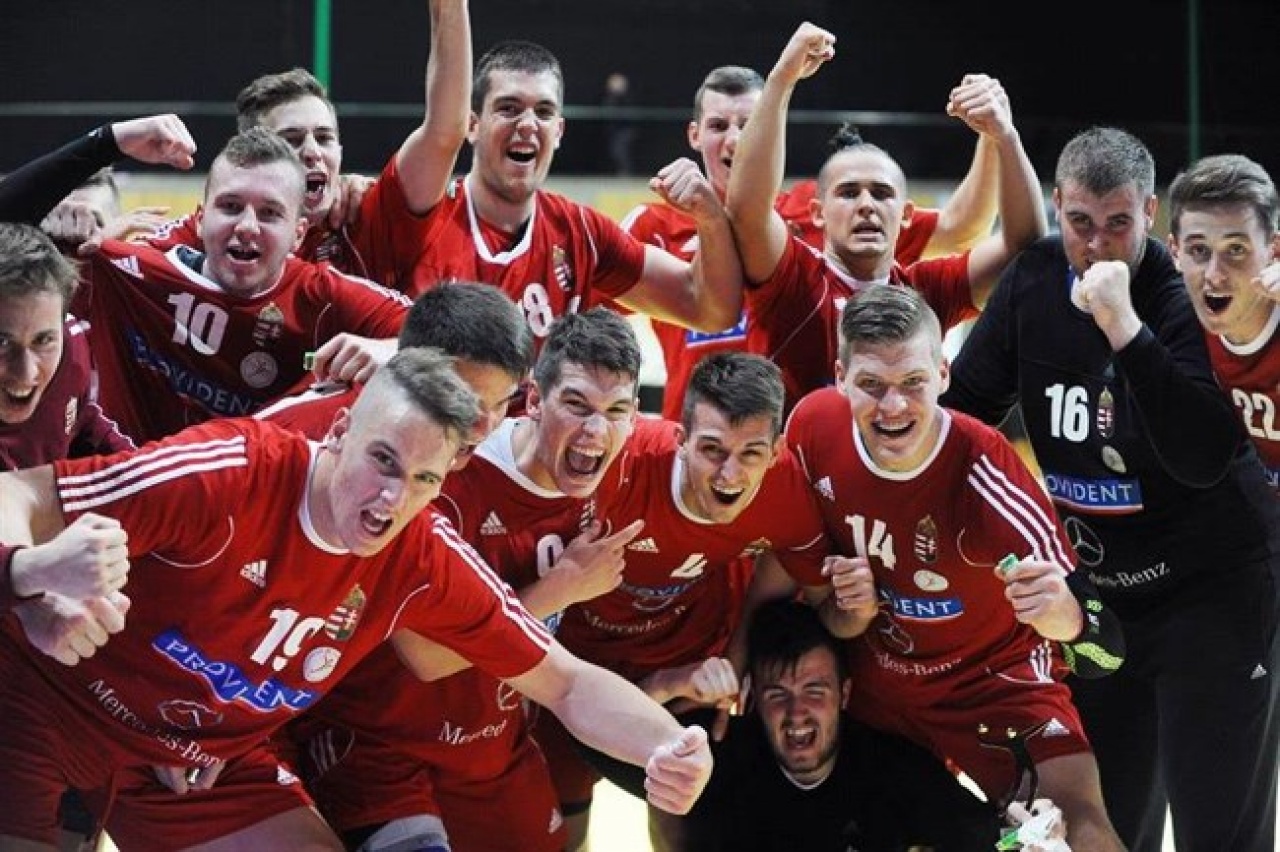 16 meccs, 15 győzelem