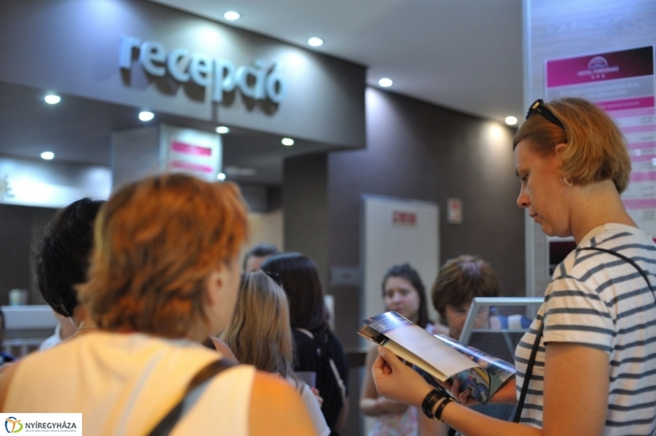 Sóstóra csábítják a szomszédokat!