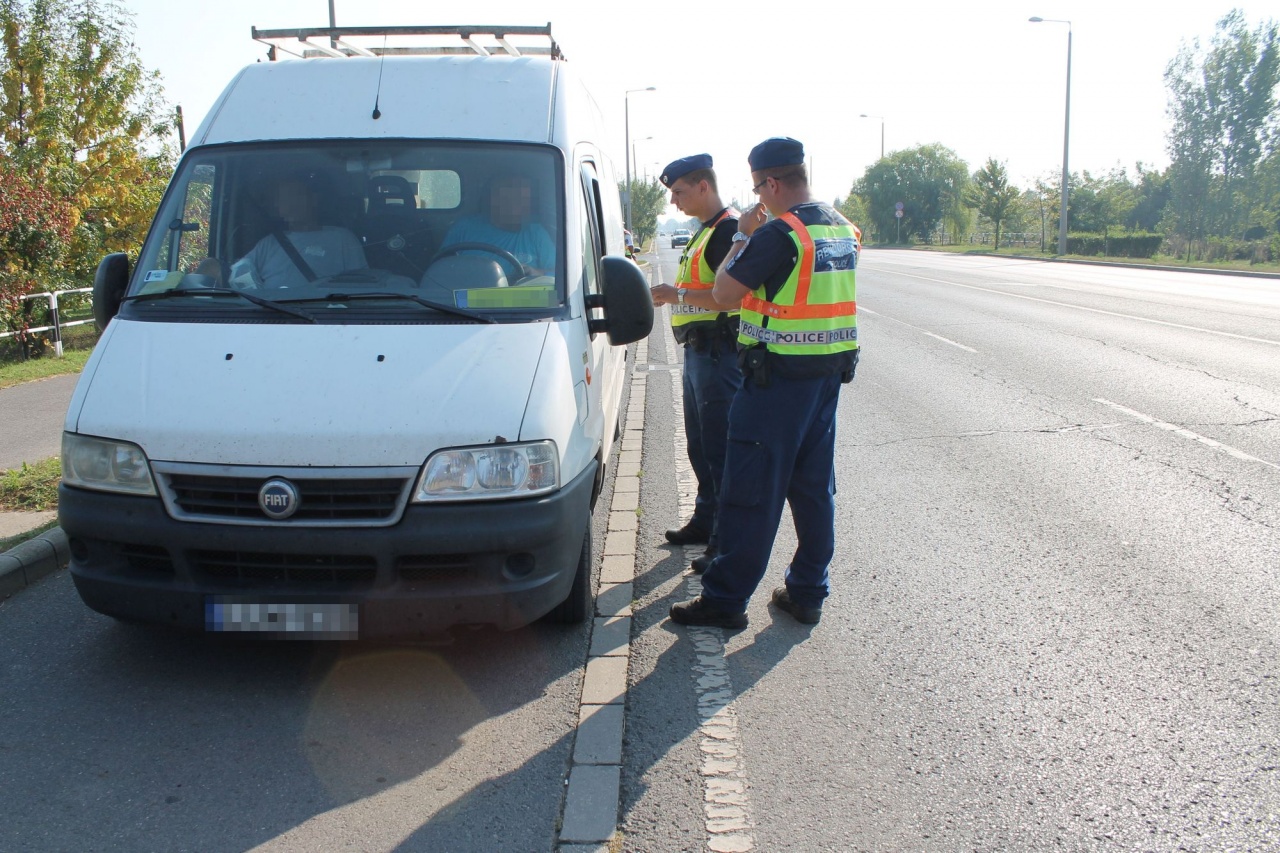 Több száz gépkocsit ellenőriztek