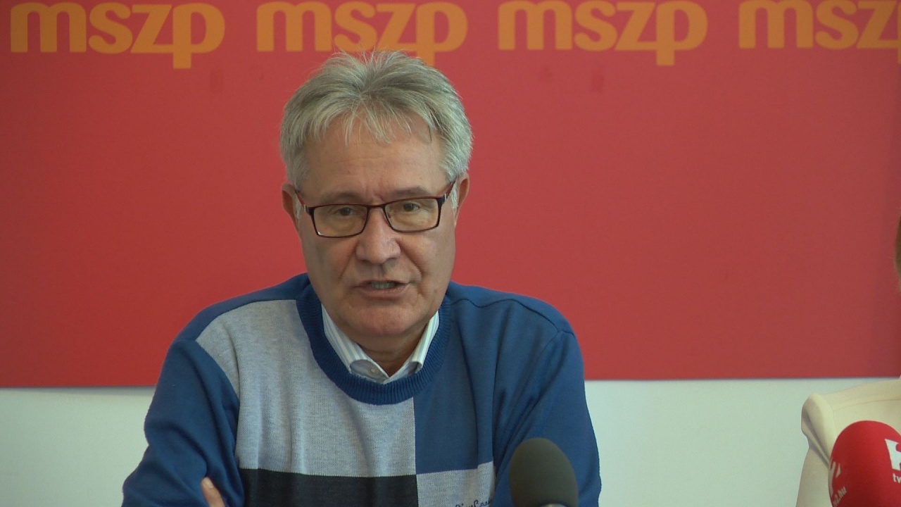 MSZP: maradjanak otthon!