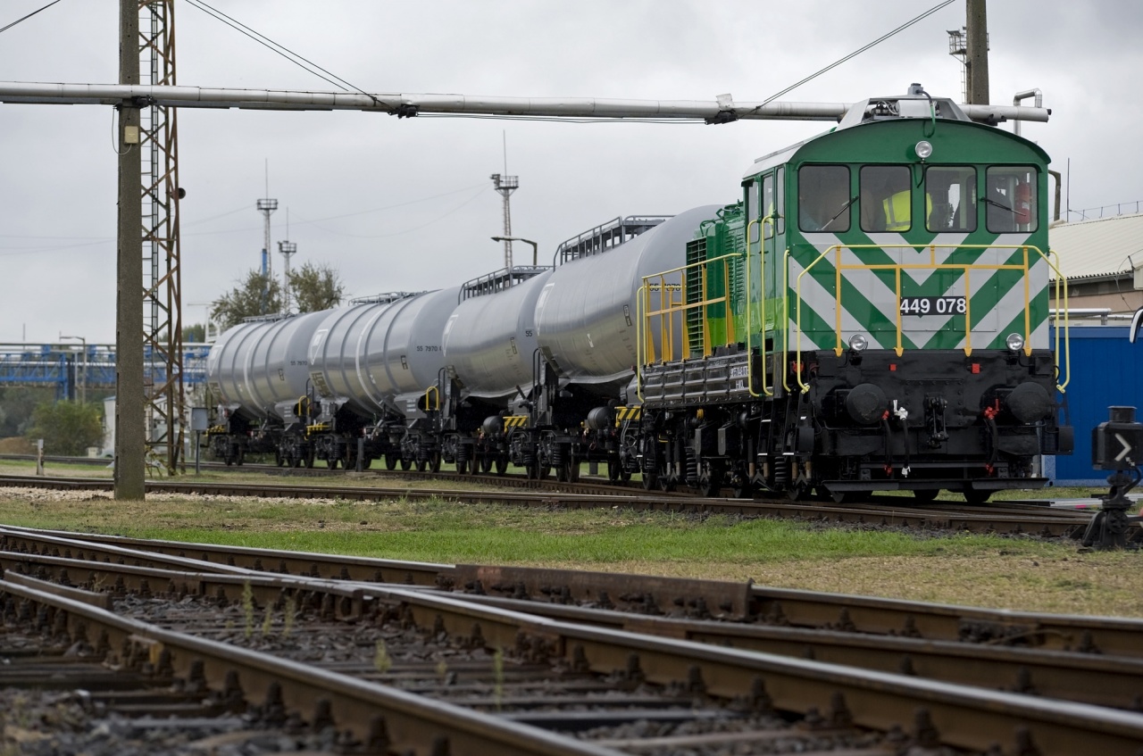 A MOL felújíttatja tolatómozdonyait