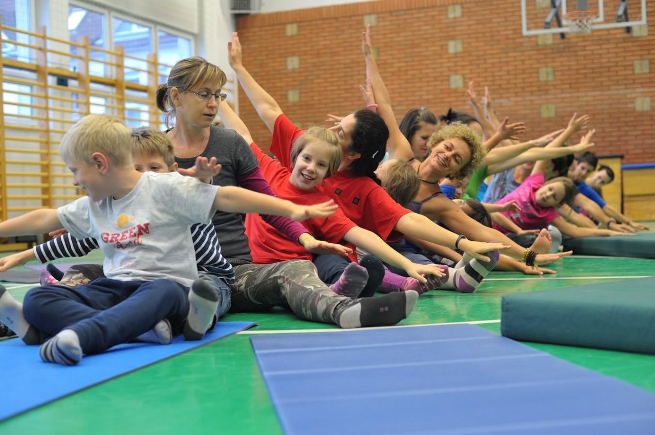 Mozdulj: Kölyökbirkó és családi jóga