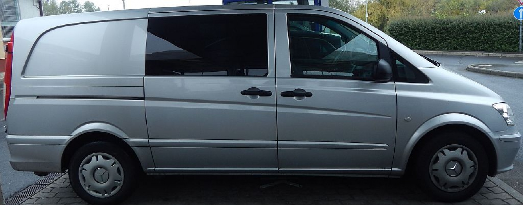 Lopott járművekből szerelték össze a mikrobuszt