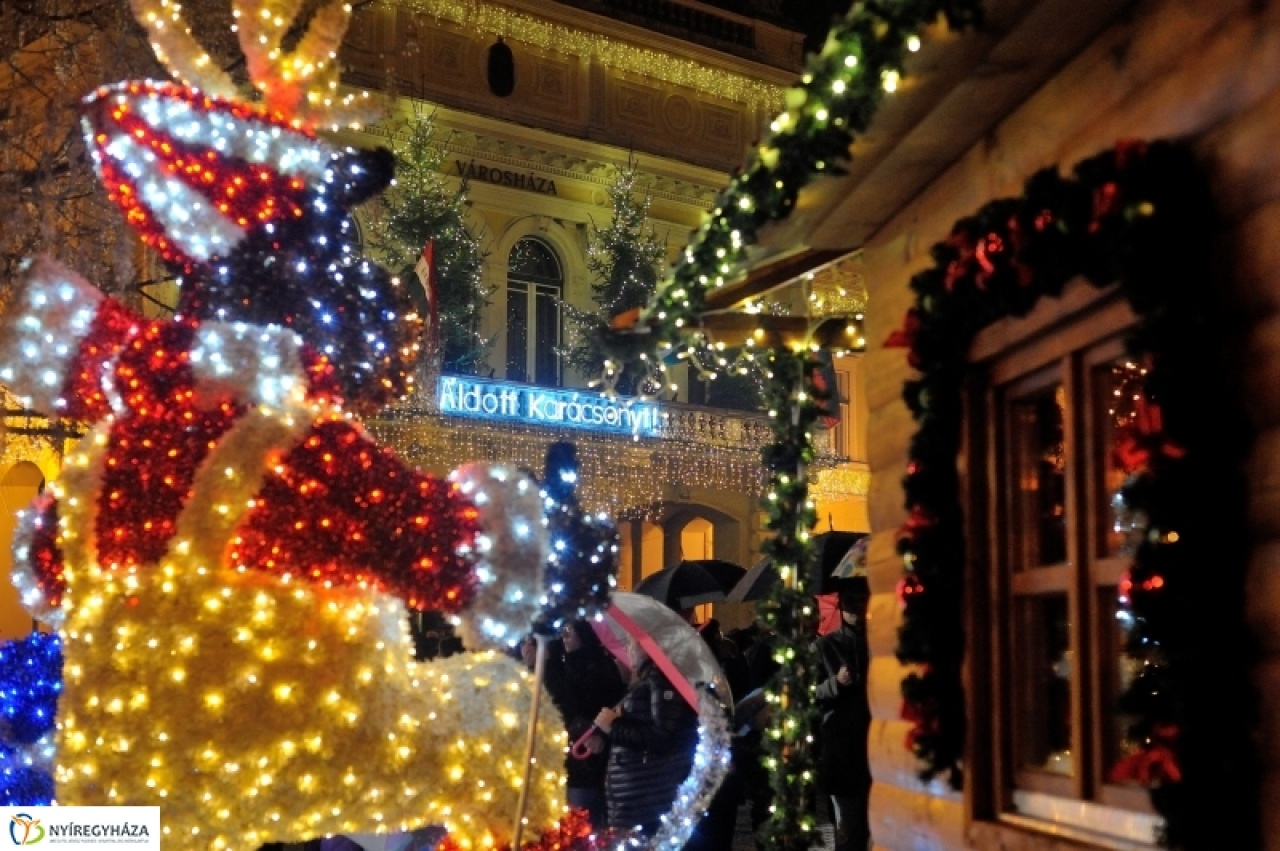 Adventi ünnepvárás