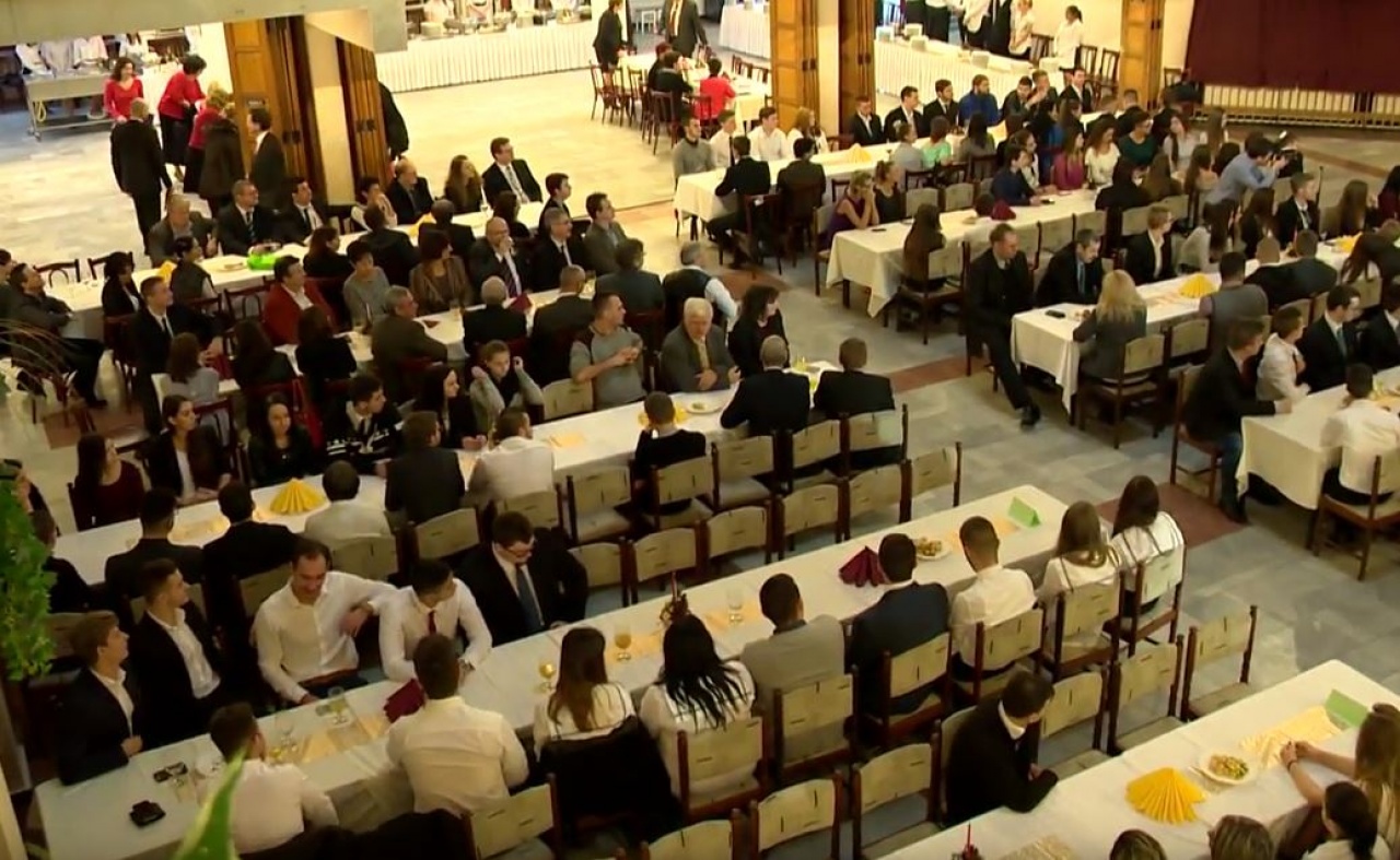 Szakképzési Centrum: Így kell karácsonyozni!