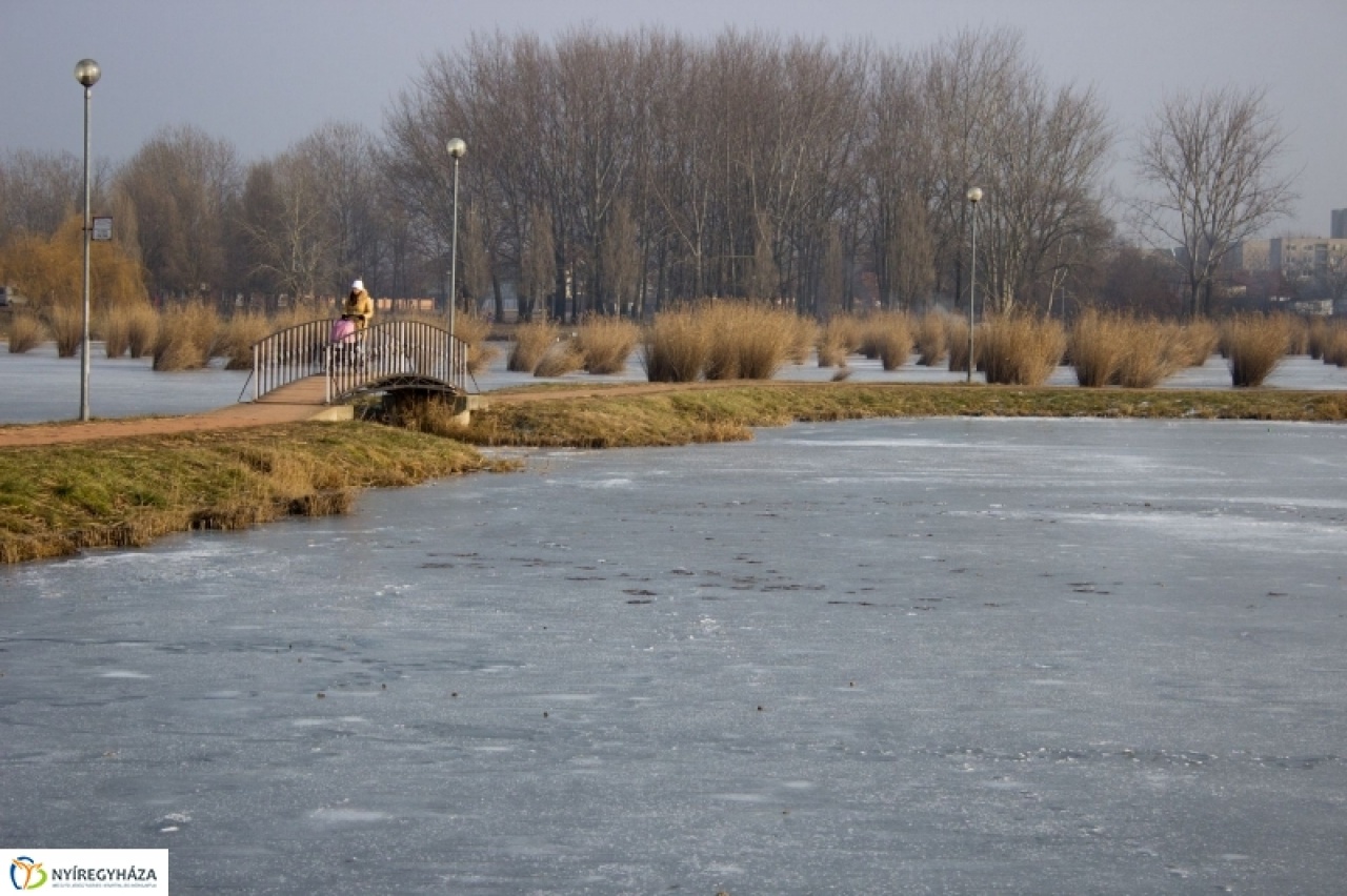 Tilos korcsolyázni a Bujtoson!