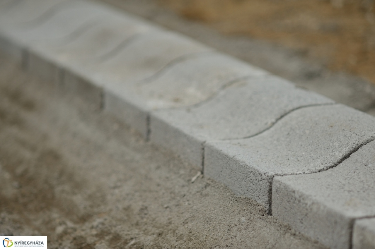 Kétmilliárd fejlesztésekre