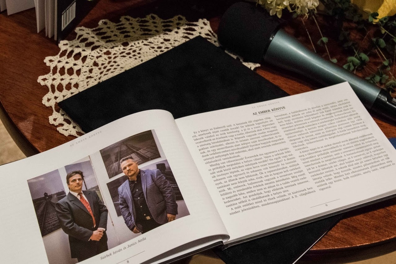 Ajánló: Az ember könyve