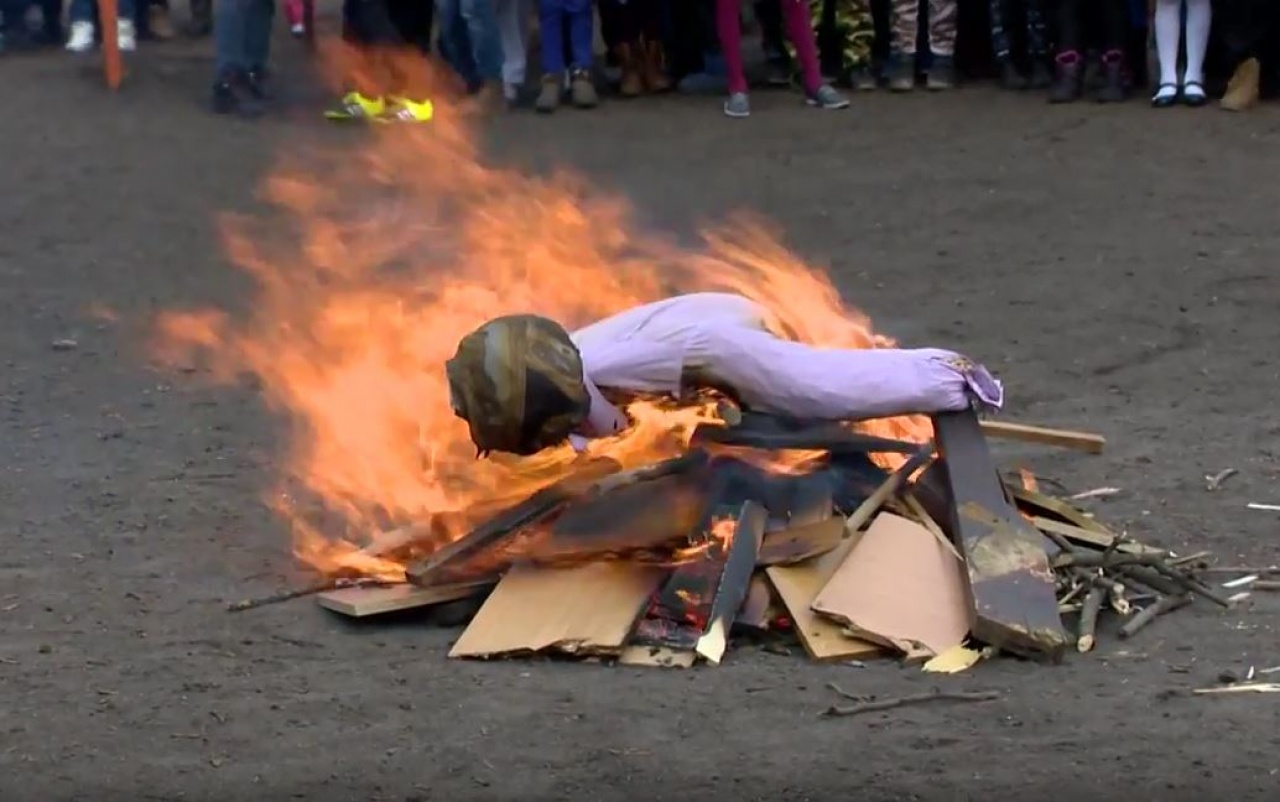 Telet űztek, kiszét égettek