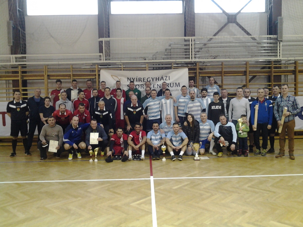 Új név a vándorserlegen