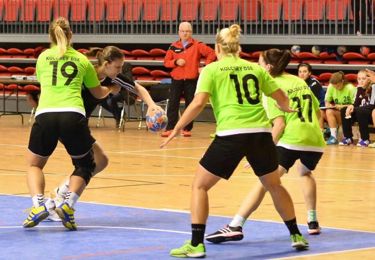 19 lövésből 18 gól!