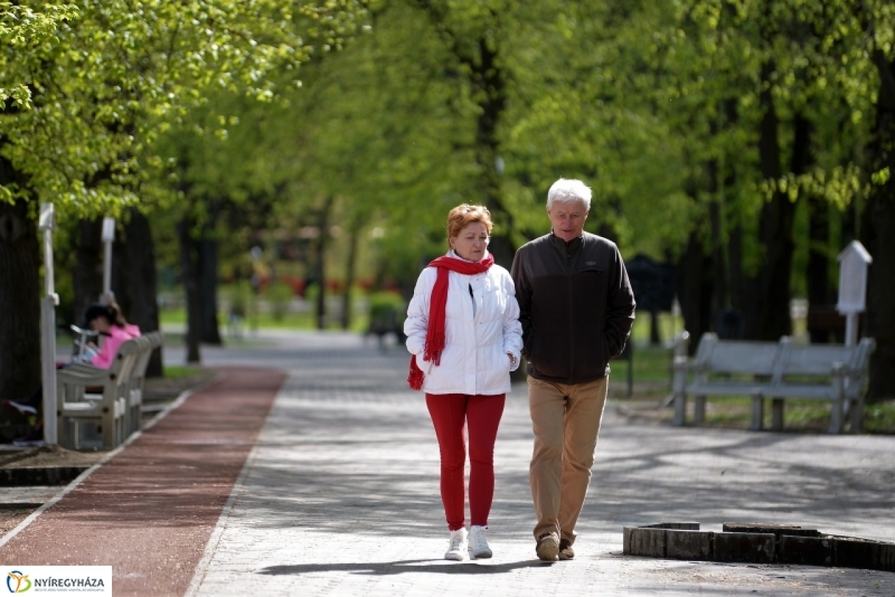 Sóstó is virágba borult