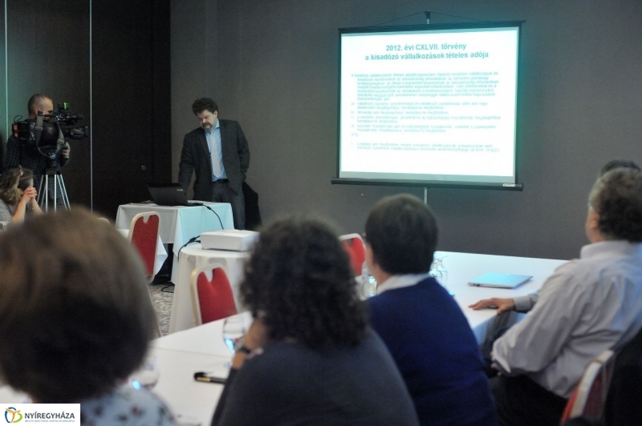 „A pénz még kevés a jó színházhoz!”