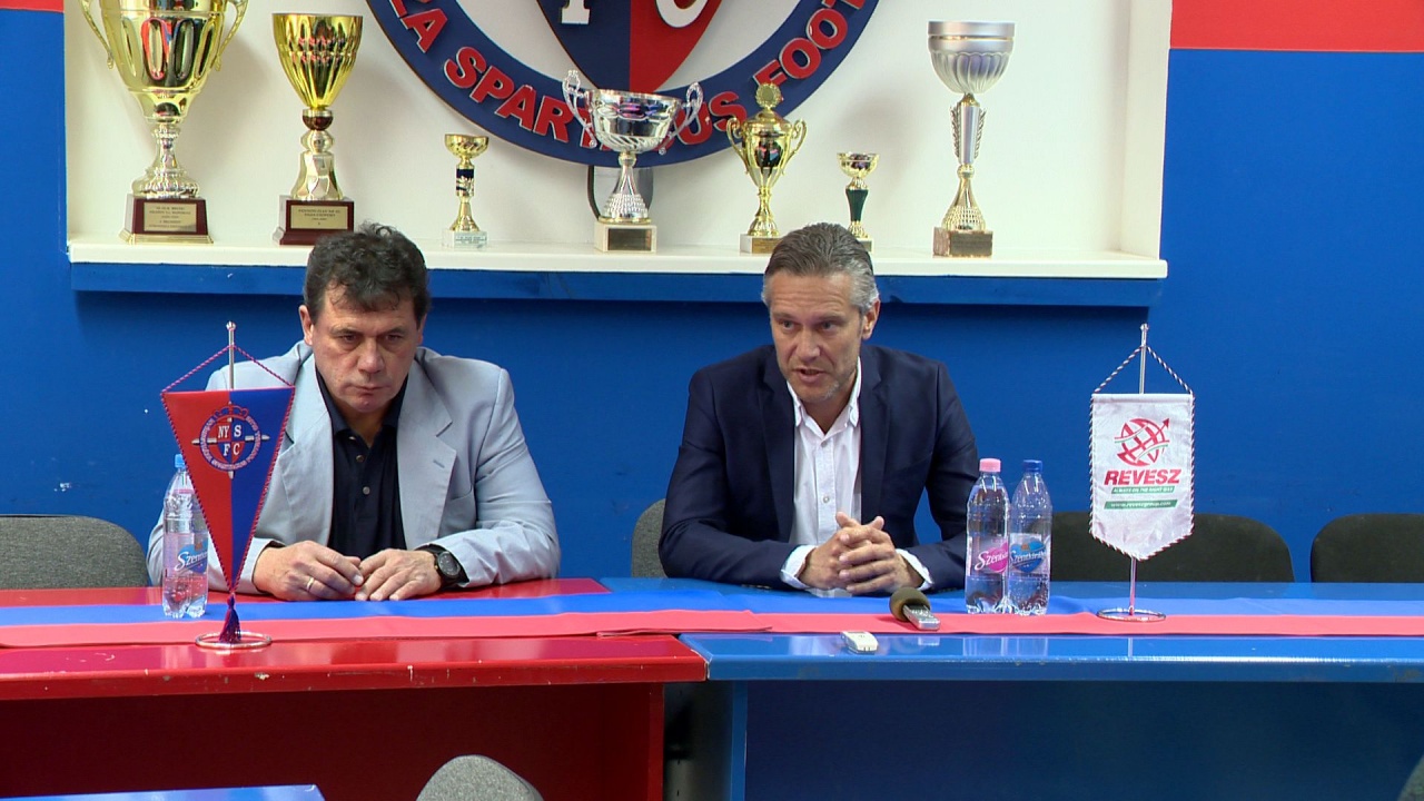 Előrébb lépni a tabellán