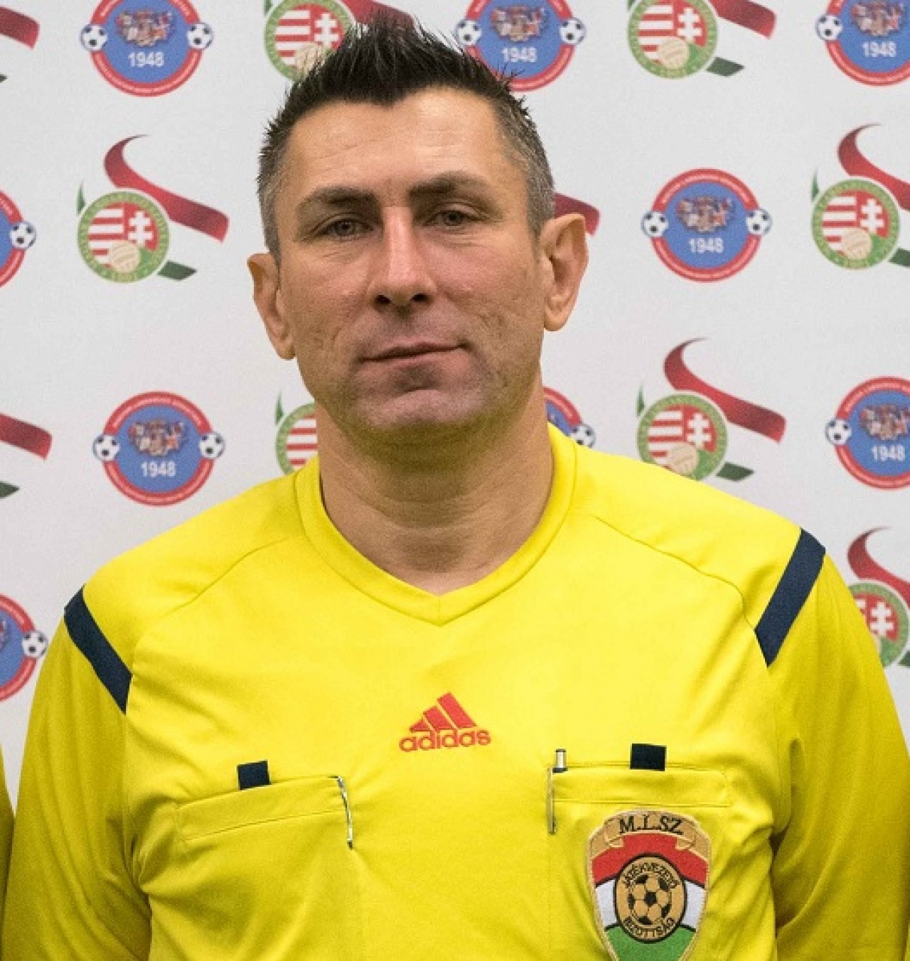 Életet mentett a játékvezető