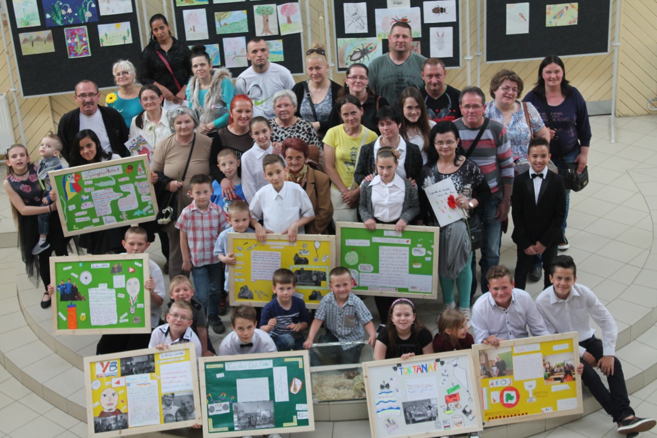 Plakátkiállítás a Petőfiben