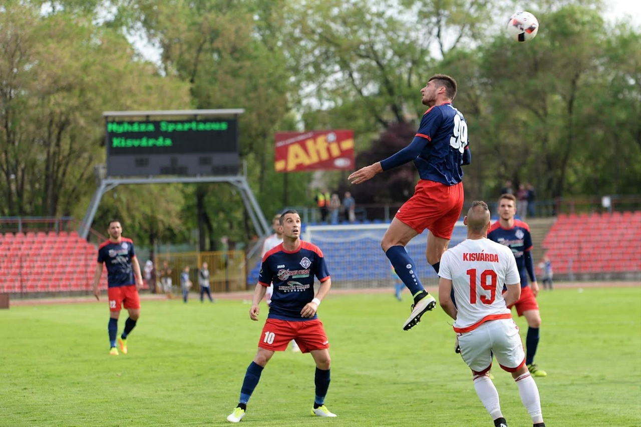 Rangadó után, Sopron előtt