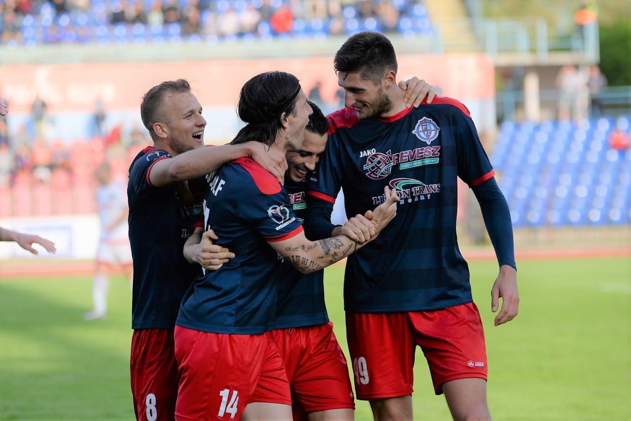 Vereség és orrtörés Sopronban