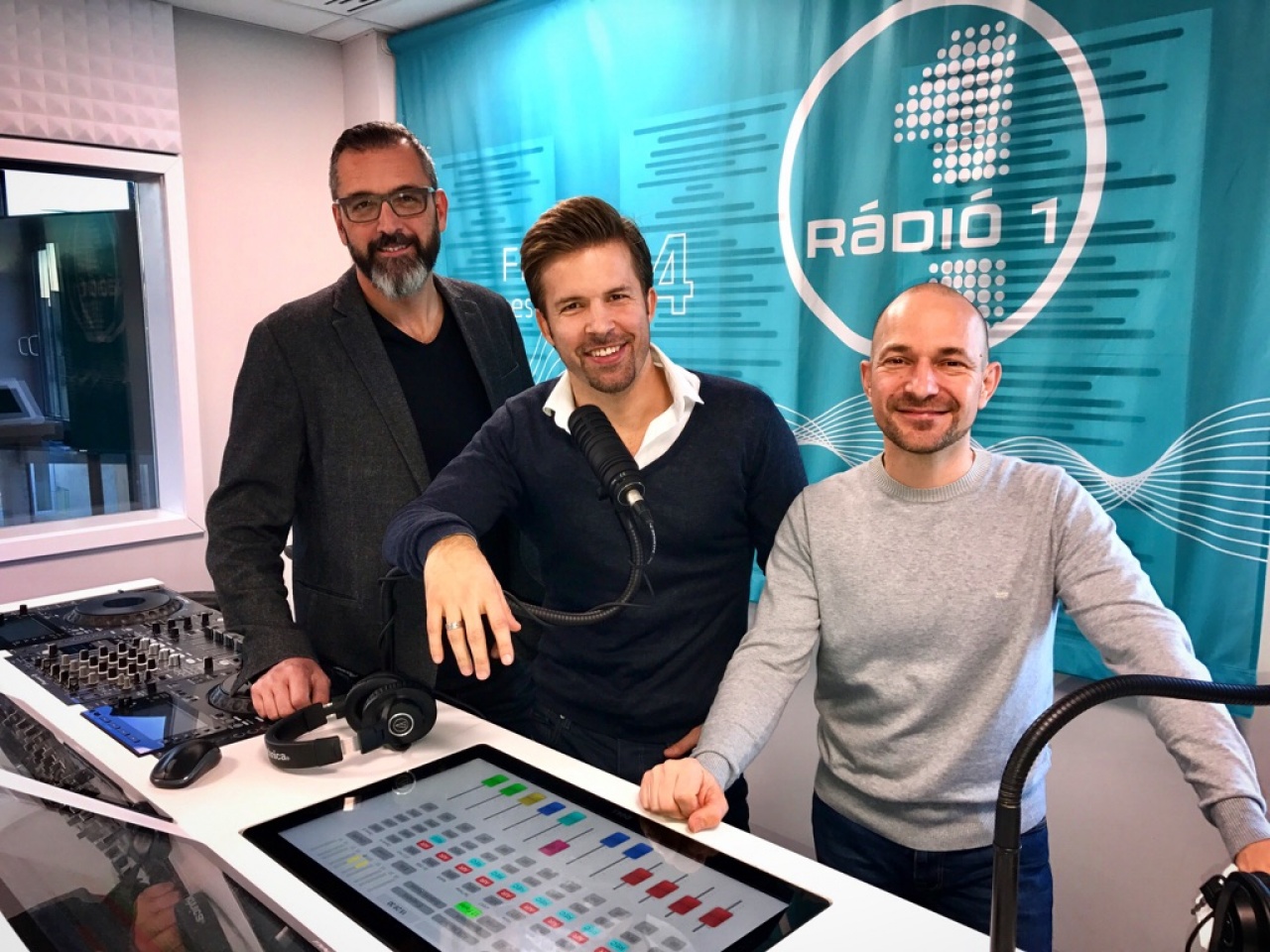 Balázsék hétfőn a Kossuth térről tolják