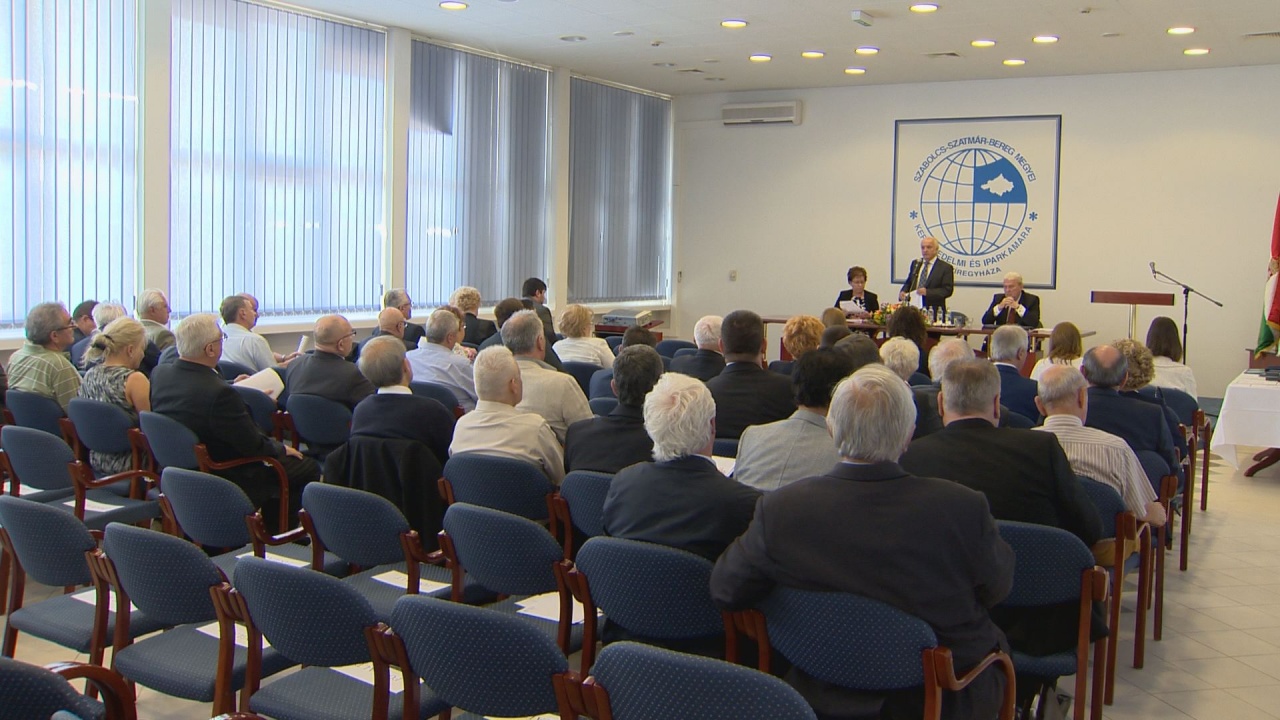 Kamarai évértékelő