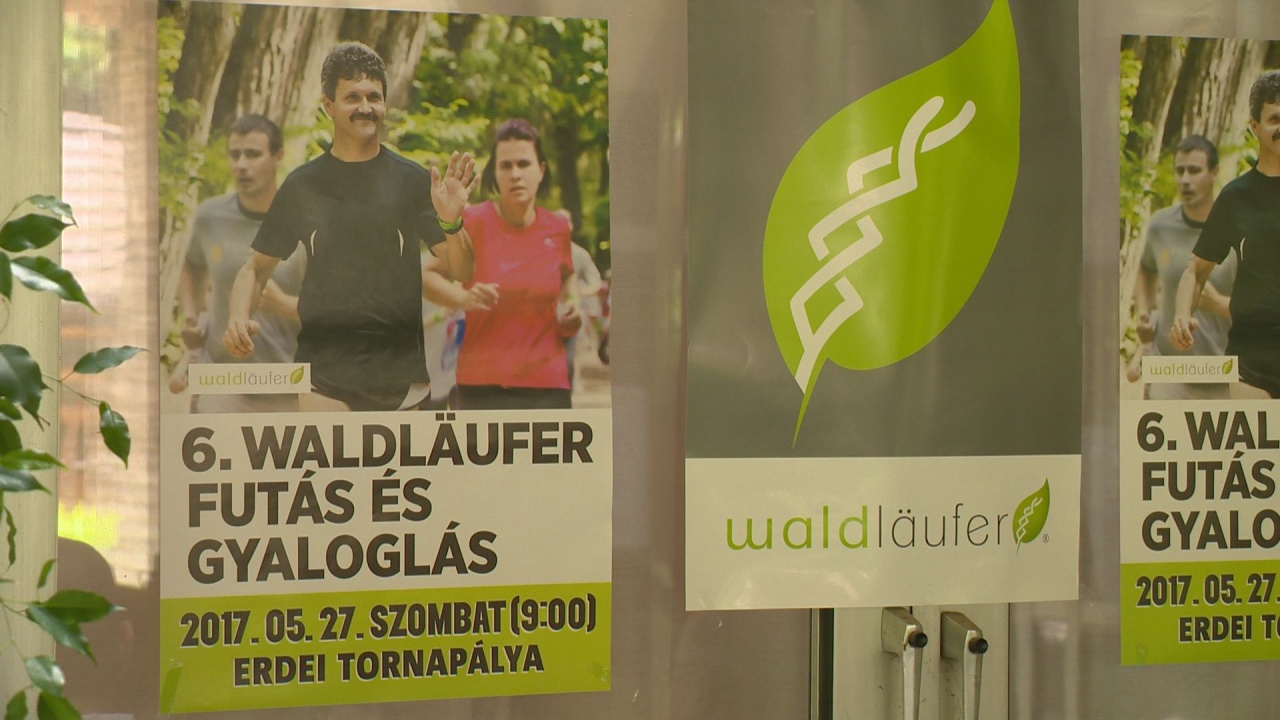 Waldläufer hatodszor