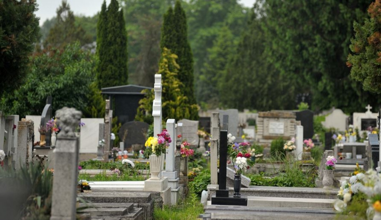 Változó díjtételek a temetőben