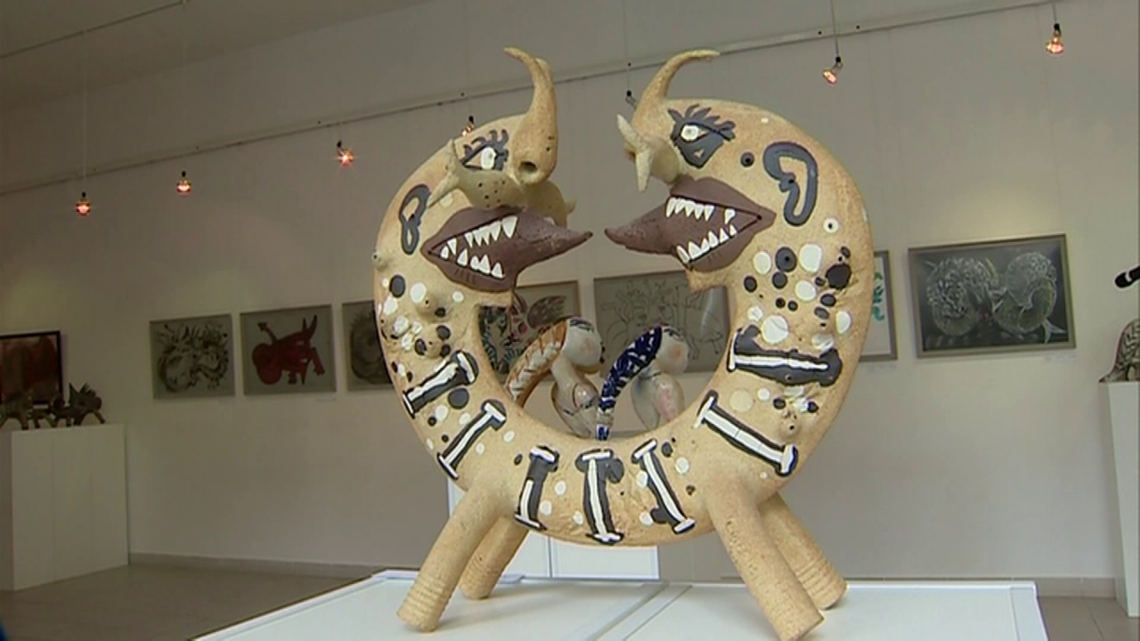 Képzőművész család kiállítása a Pál Gyula Teremben 