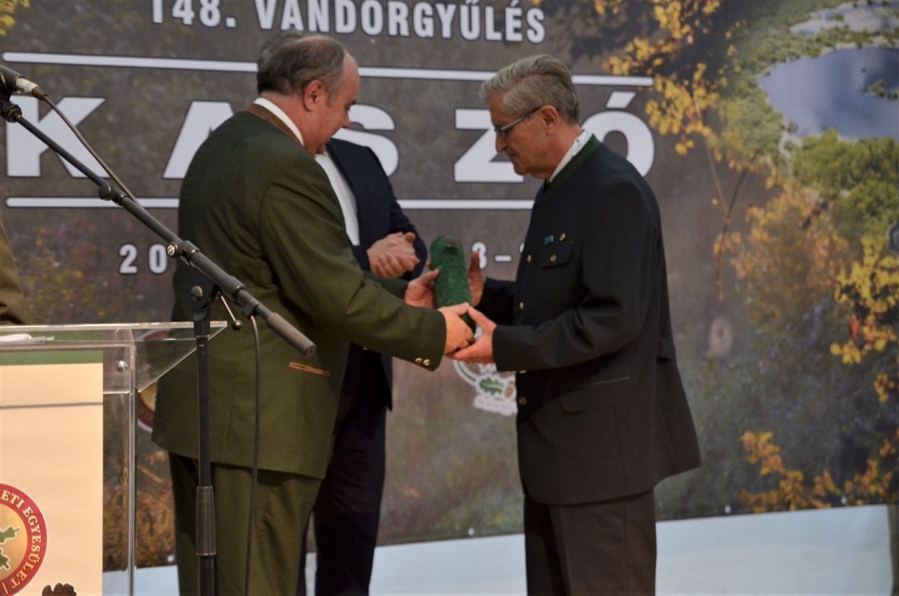 Rangos elismerést kapott a NYÍRERDŐ Zrt. nyugalmazott vezérigazgatója
