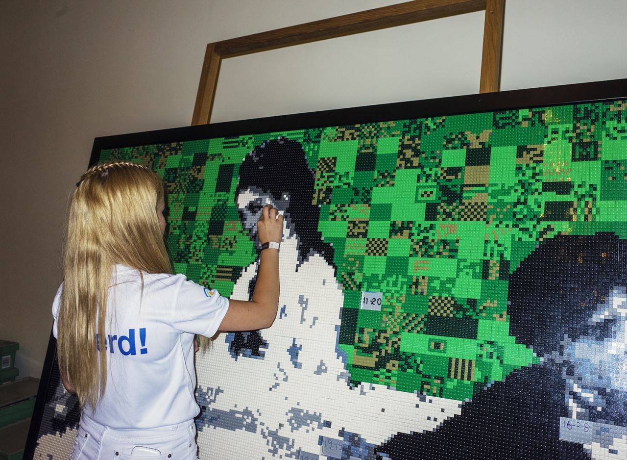 Óriási mozaikot épített a tekerd! csoport a Magyar Nemzeti Galériában