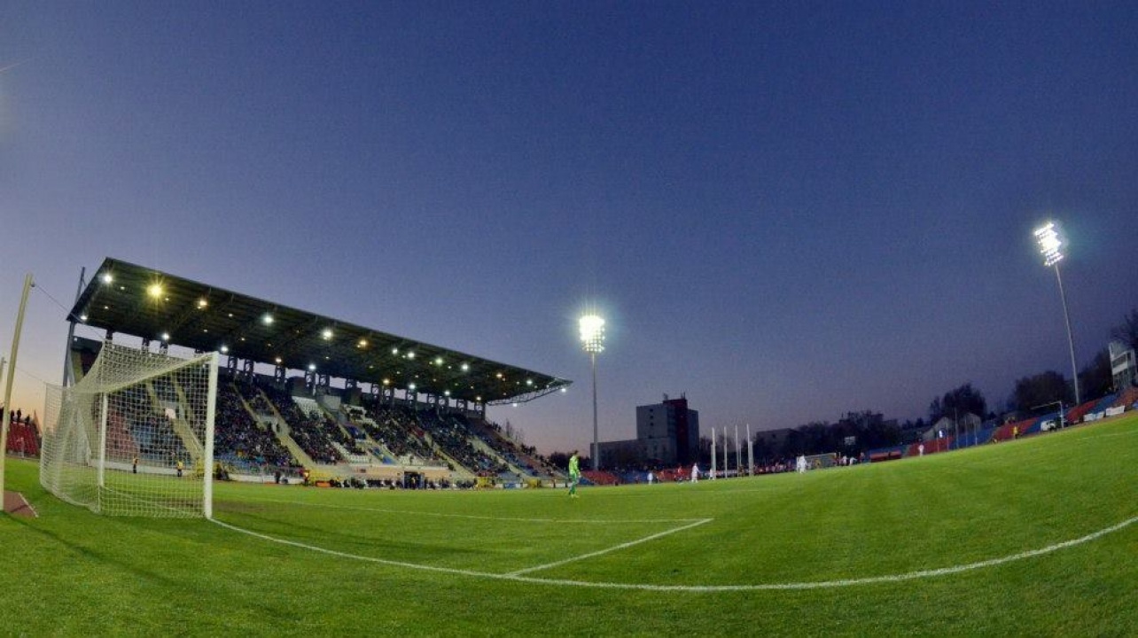 Később kezd a Szpari!