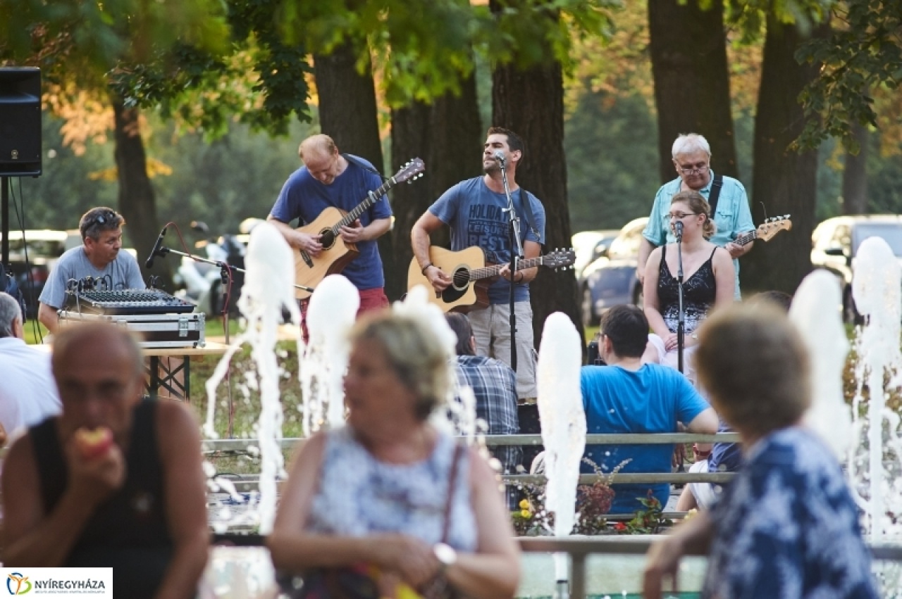 Főszerepben a könnyűzene
