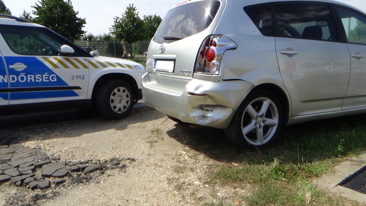 Ráfutásos baleset az Orosi úton