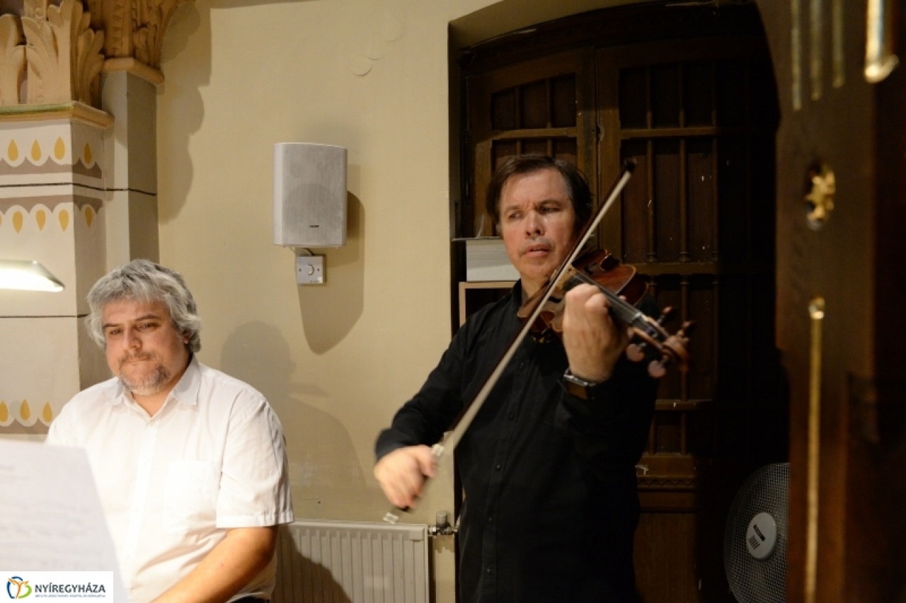 A lélek húrjain - Zenés est a székesegyházban